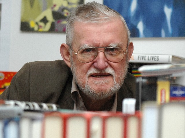 Autor scénáře pohádkové Perinbaby Ľubomír Feldek míří do Zlína