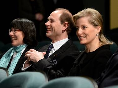 Princ Edward s chotí na Palmovce sledoval zkoušku hry Králova řeč