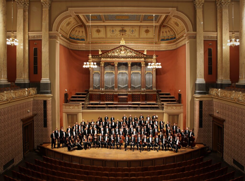 Česká filharmonie zahraje slavné melodie z broadwayských muzikálů