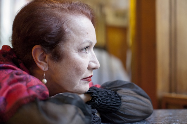 Žena z Korinta přichází do Violy