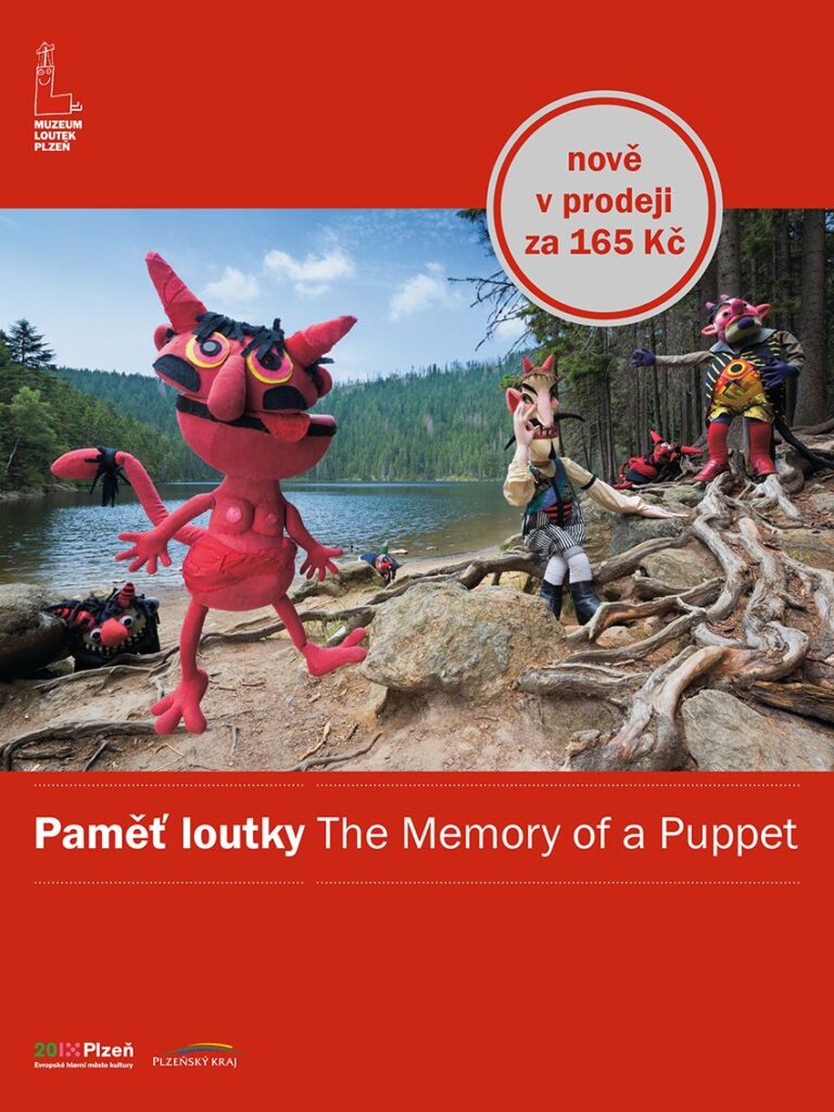 Kniha Muzea loutek Plzeň shrnuje pětiletý projekt s loutkami