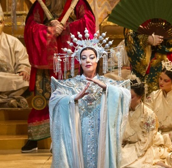 Pyšnou princeznu v Zeffirelliho Turandot z Met ztvární „oscarová“ pěvkyně Nina Stemme