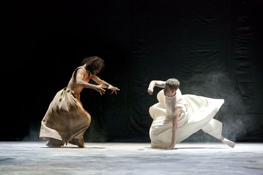 Tanec Praha 2011 zakončí 29. června choreografie Akrama Khana inspirovaná mystickým súfismem