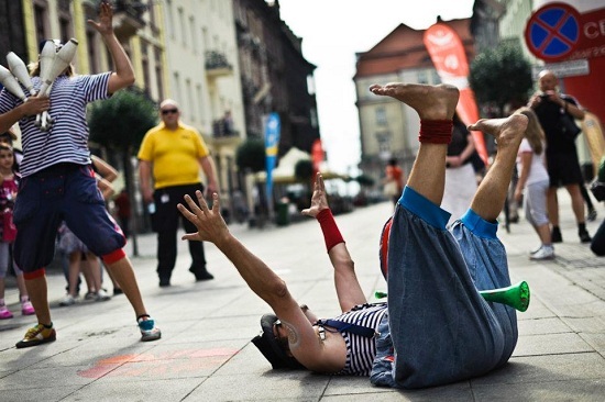 Plzeň hledá organizátora pouličního festivalu, dá 6,3 milionu Kč