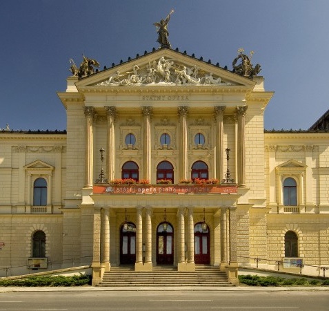 Státní opera se může opravovat, Úřad pro ochranu hospodářské soutěže zamítl stížnost na výběrové řízení