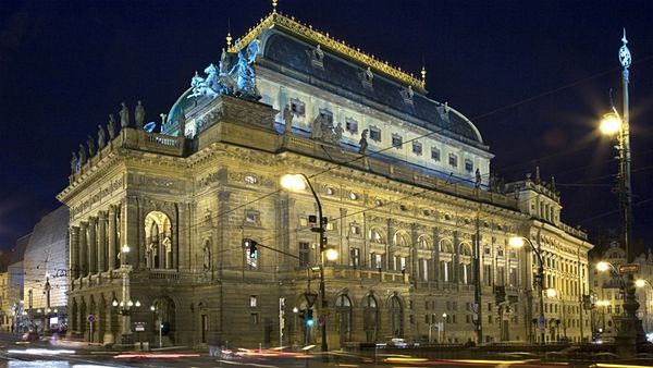 ﻿Sloučení Národního divadla a Státní opery Praha nepřineslo očekávané úspory