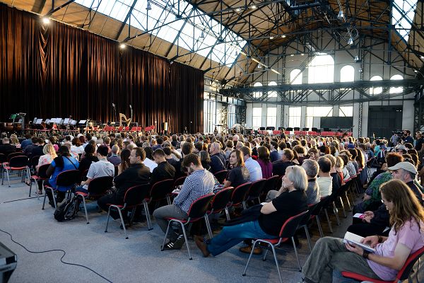 Ostravské dny zakládají mezinárodní orchestr  a připravují českou premiéru opery Miroslava Srnky