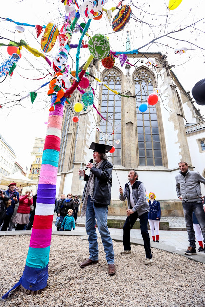 Tradiční aprílový happening Divadla Bolka Polívky a jubilejní 9 ½. vydání RE-KABARETu