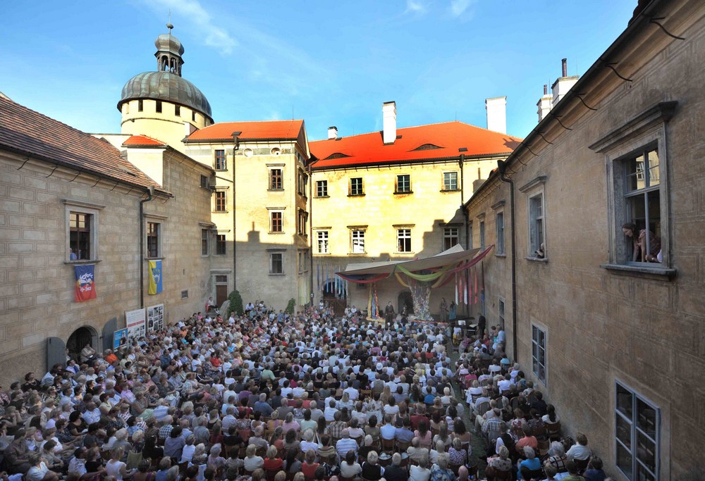 Operní pěvec chystá poslední benefiční koncert pro Grabštejn