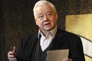 Zemřel legendární ruský režisér a herec Tabakov