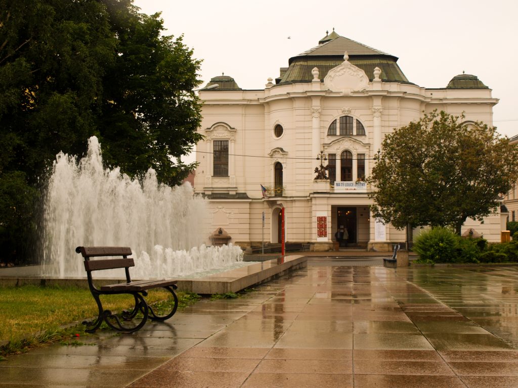 Ústecký kraj letos rozdělí mezi stálé divadelní soubory a Severočeskou filharmonii Teplice deset milionů korun