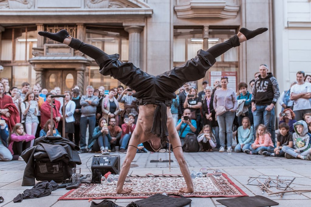 Pilsen Busking Fest doplní výstava fotografií pouličního umění