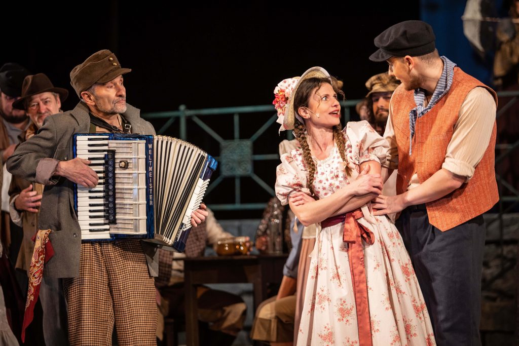 Moravské divadlo Olomouc uvede upravenou verzi operetní inscenace Podskalák v domovech seniorů