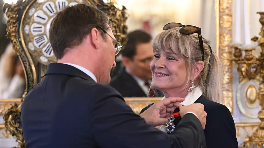 Herečka Chantal Poullainová převzala francouzský Řád čestné legie