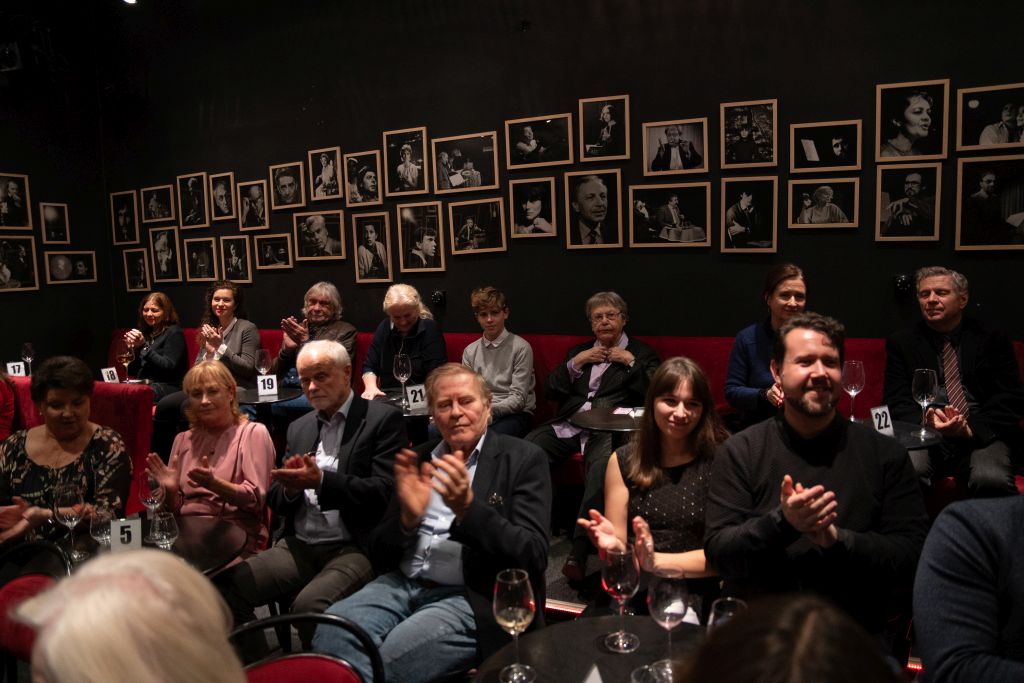 Divadlo Viola oslavilo 60. narozeniny speciálním vzpomínkovým večerem