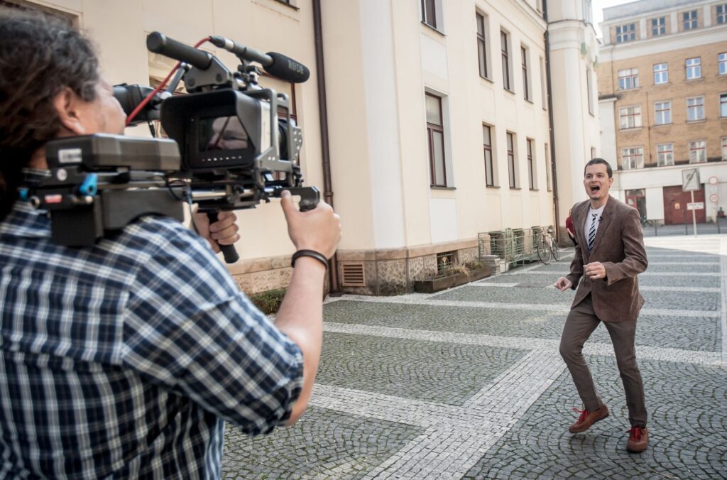 Východočeské divadlo Pardubice uvede talk show Bez kostýmu tentokrát o vášni k filmu