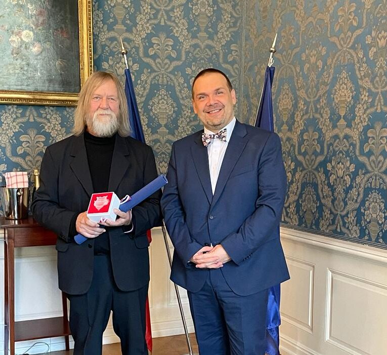 Český muzikolog Stanislav Bohadlo dostal ocenění od ministra kultury Martina Baxy