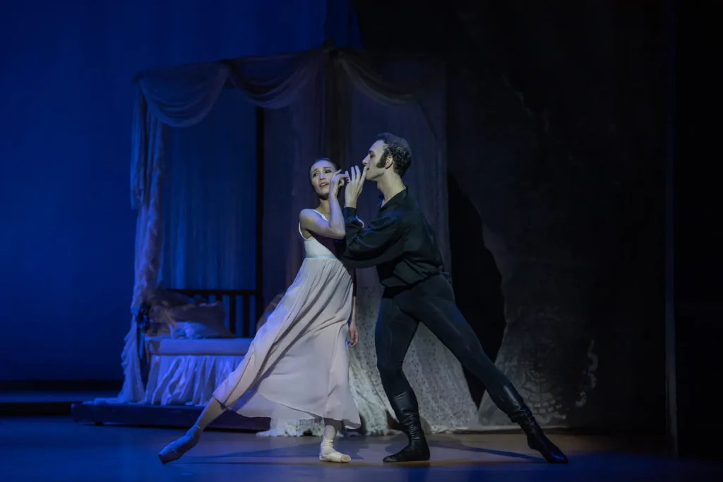 Do Národního divadla se letos v únoru vrátí balet choreografa Johna Cranka Oněgin