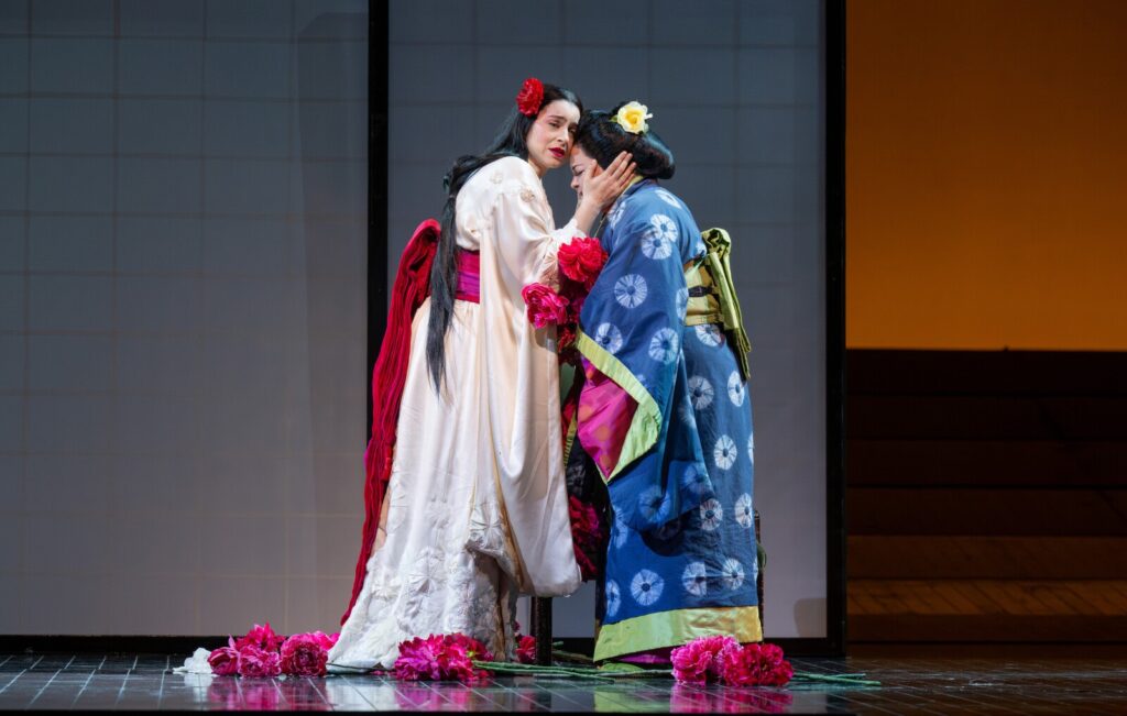 Sezónu kinopřenosů z Metropolitní opery uzavře klasika Madama Butterfly a nabídne hned dva vyhlížené debuty