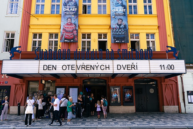 Den otevřených dveří ve Švandově divadle