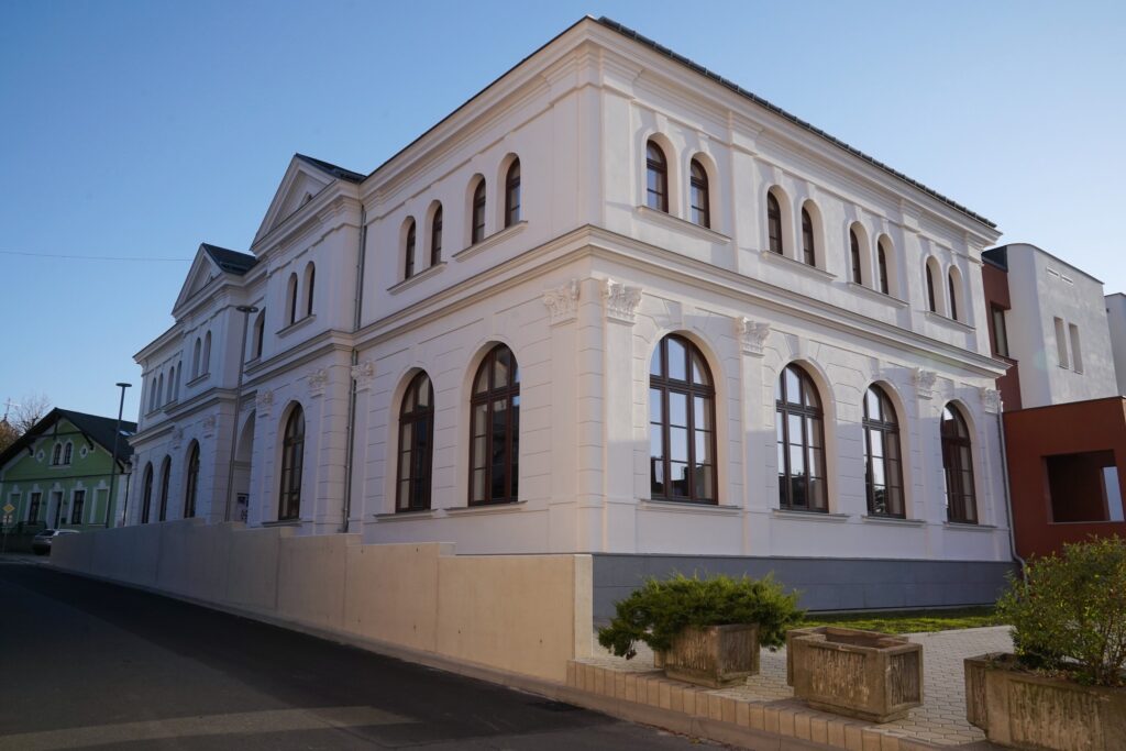 Skončila rekonstrukce budovy Městského divadla v Bruntále