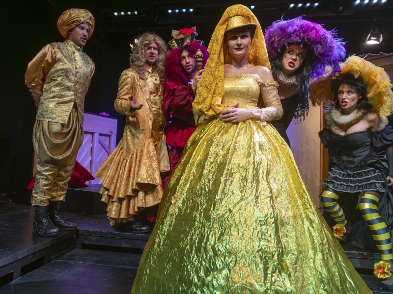 Operetní adaptace klasické pohádky o Popelce v Národním divadle moravskoslezském