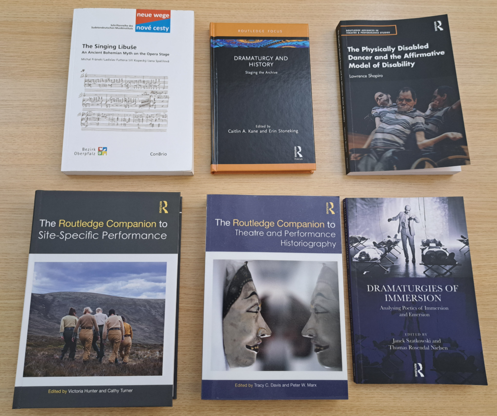 Listopadové novinky knihovny Divadelního ústavu