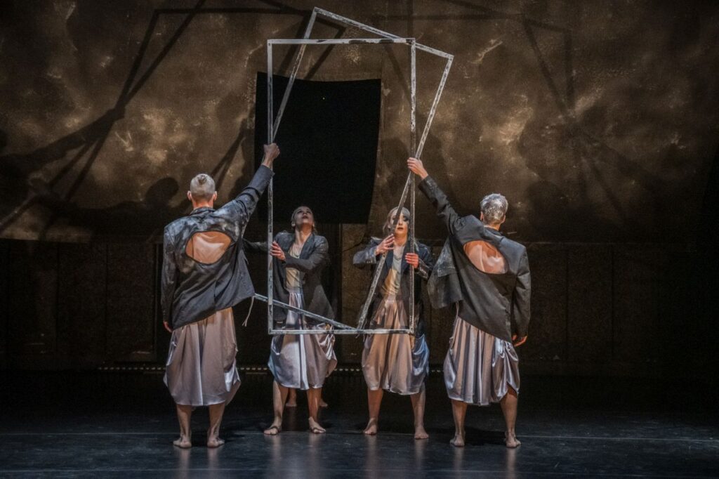 Tipy z programu 420PEOPLE: PULPS, Y/WHY, THE WATCHER, naposledy EVER, letní Lipnice i premiérové novinky