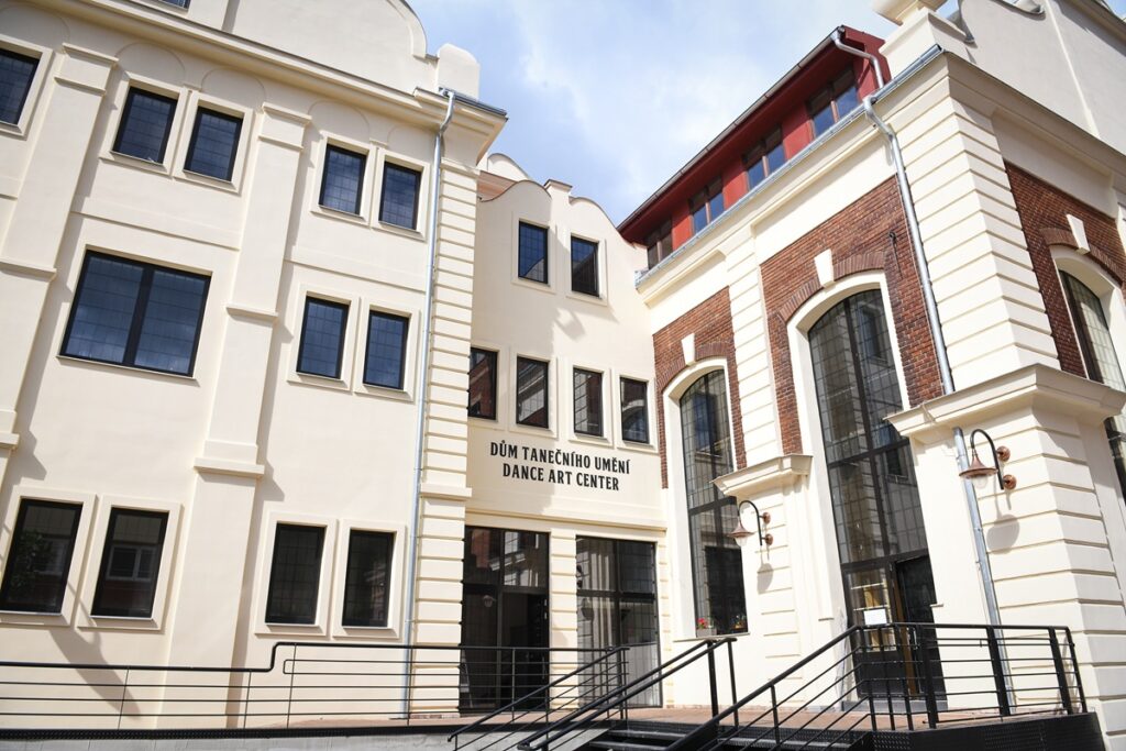 Prohlášení Domu tanečního umění k aktuální situaci spojené s nepřidělením dotace ze strany Ministerstva kultury ČR
