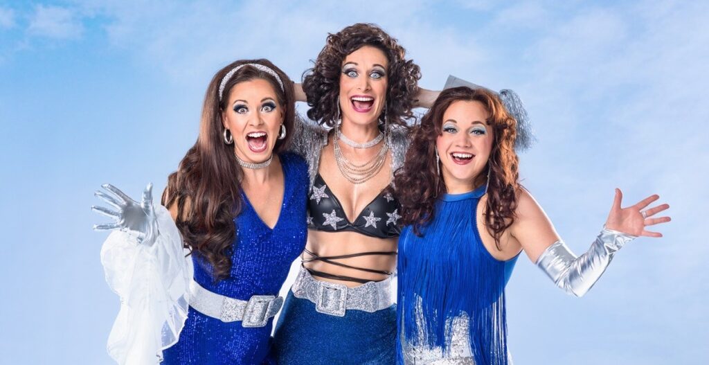 Mamma Mia! míří do Plzně pod širé nebe. Open-air show nabídne Terezu Bebarovou, Martina Písaříka či Marka Němce