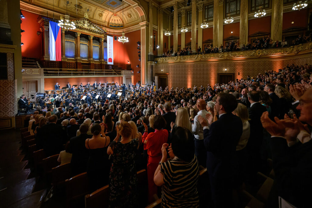 Češi milují Dvořáka. Klasiku poslouchají mladí a starší, střední generace zůstává stranou