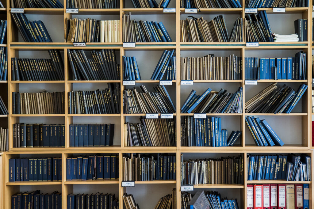 Přehled premiér v dubnu a festivalů v dubnu a květnu 2026