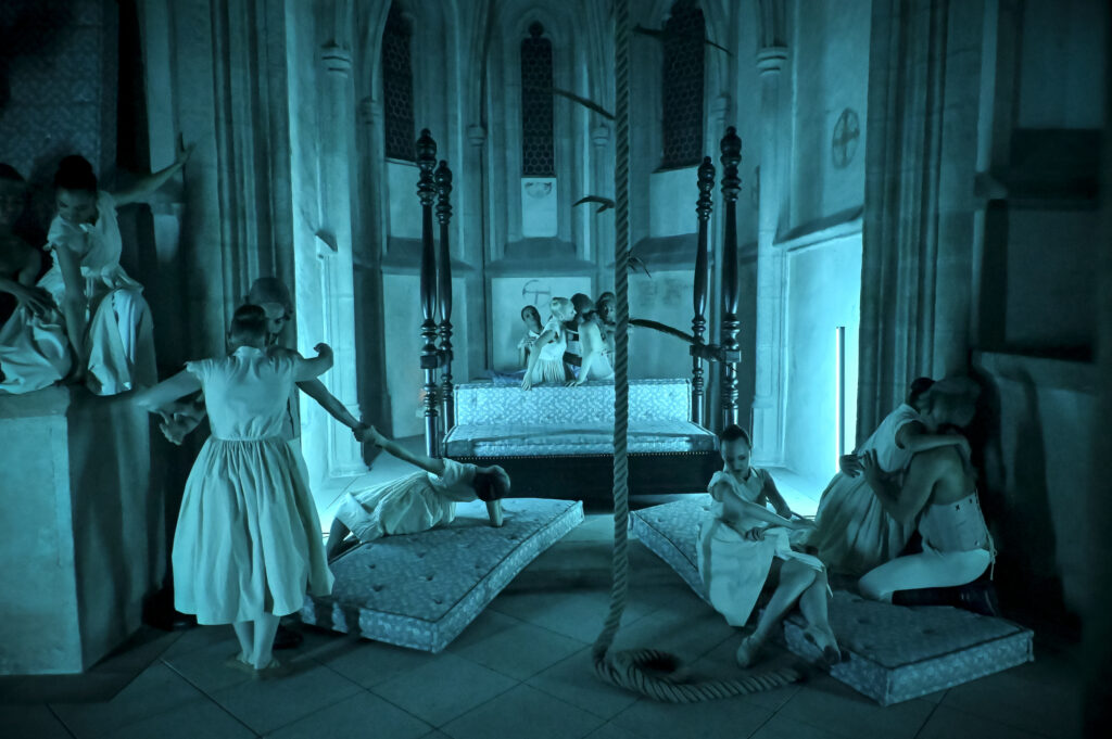 Jižní Svéráz 2026: Jihočeské divadlo zahajuje festival, který promění region v živé jeviště