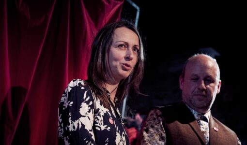 Podcast Pro kulturu / s Kateřinou Bohadlovou a Petrem Haškem z Geisslers Hofcomoedianten